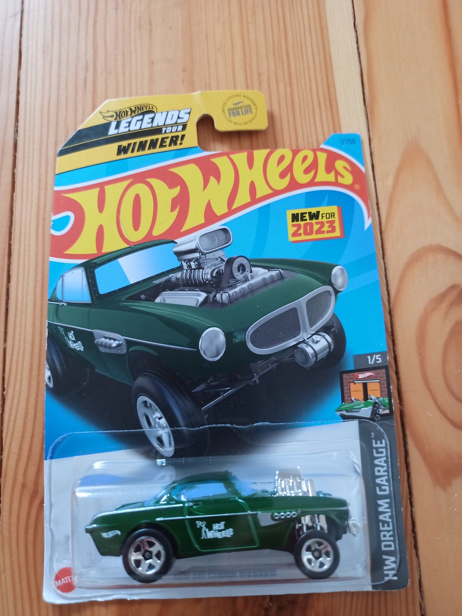 Продам HotWheels