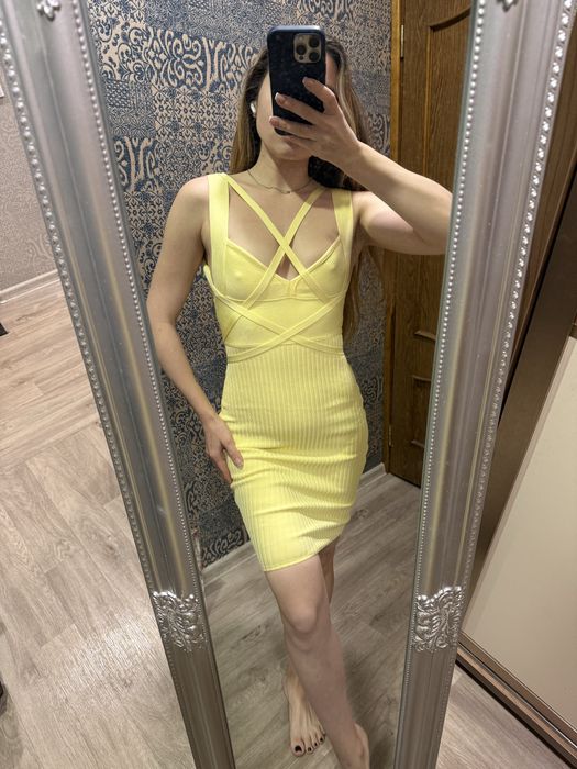 Эффектное бандажное платье с завязками, фирма Oh Polly