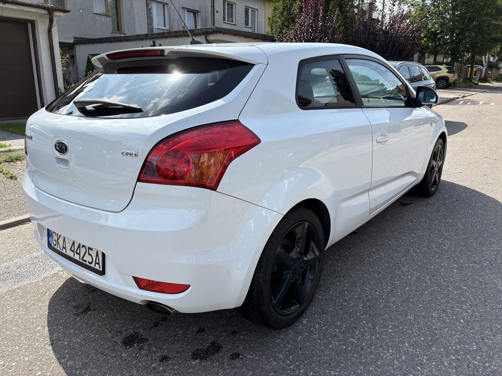 Kia Ceed Proceed 2008 1.6 CRDi 115km klima