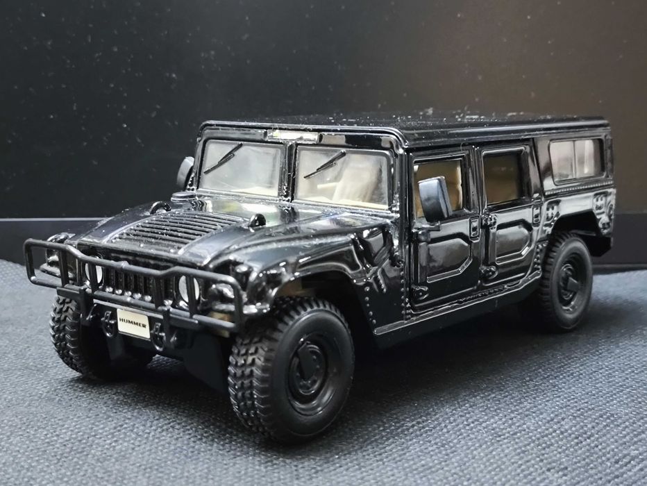 Модель Hummer H1 Maisto 1/24