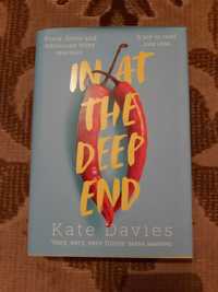 Kate Davies "In at the deep end", stan bdb!