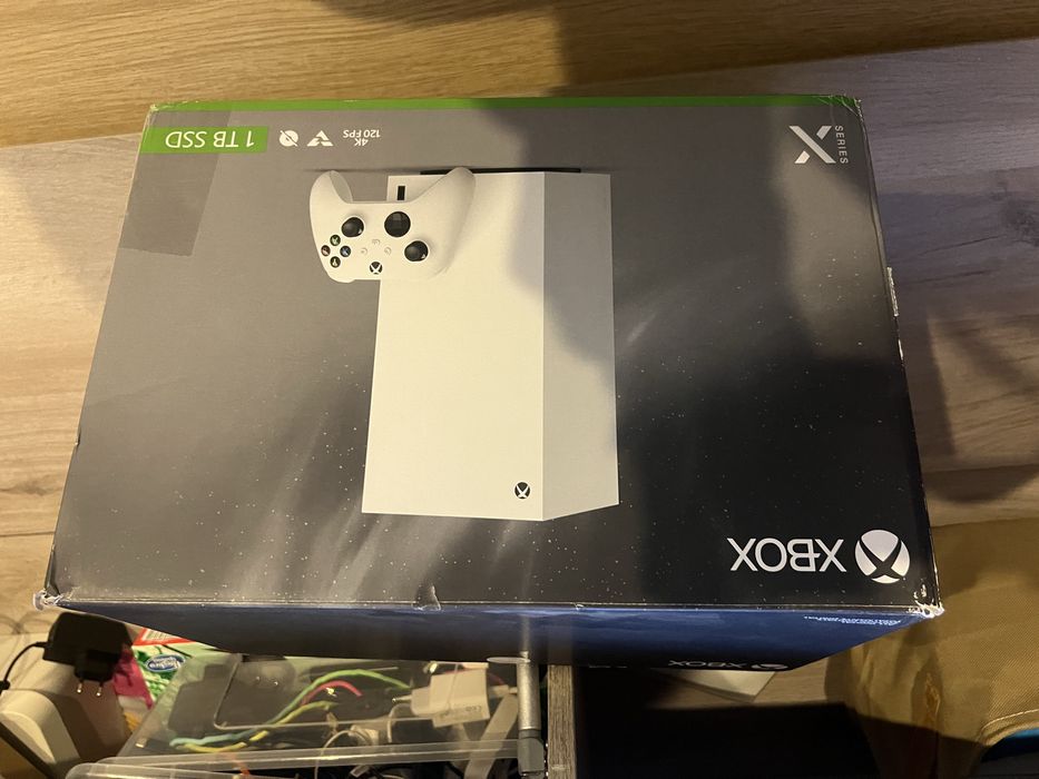 Xbox Series X 1TB – EDIÇÃO BRANCA – COMO NOVA