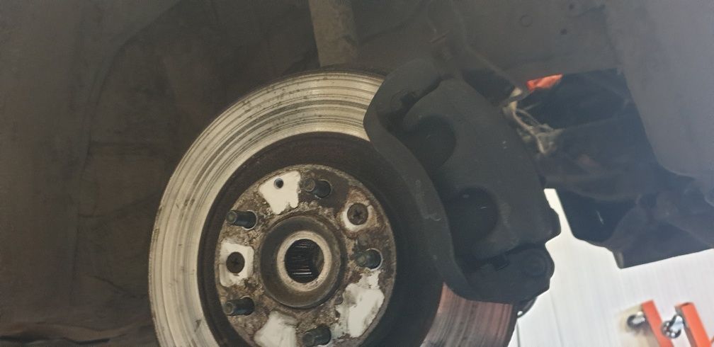 zaciski hamulce przód Mazda CX7 2.3 turbo, 2.2 diesel