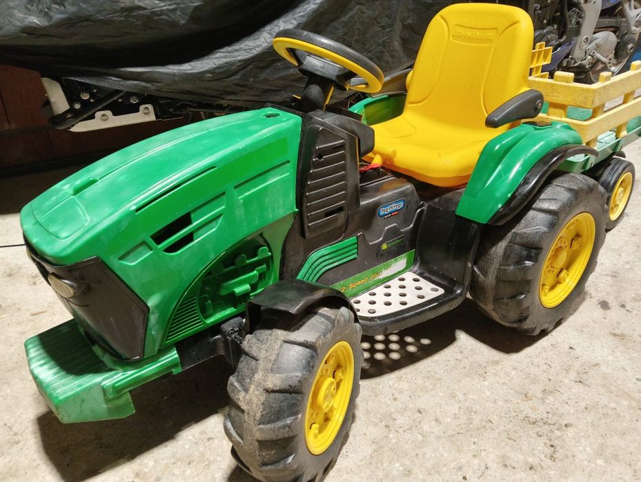 Peg perego Traktor przyczepka radio przyczepka nowy akumulator.