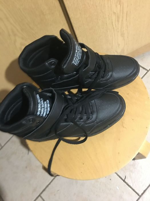 Sprzedam nowe buty40
