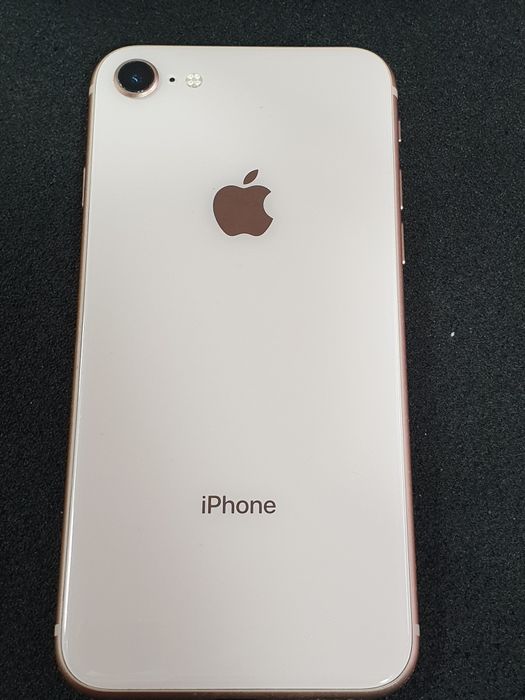 Apple iPhone 8 (64gb"77%)