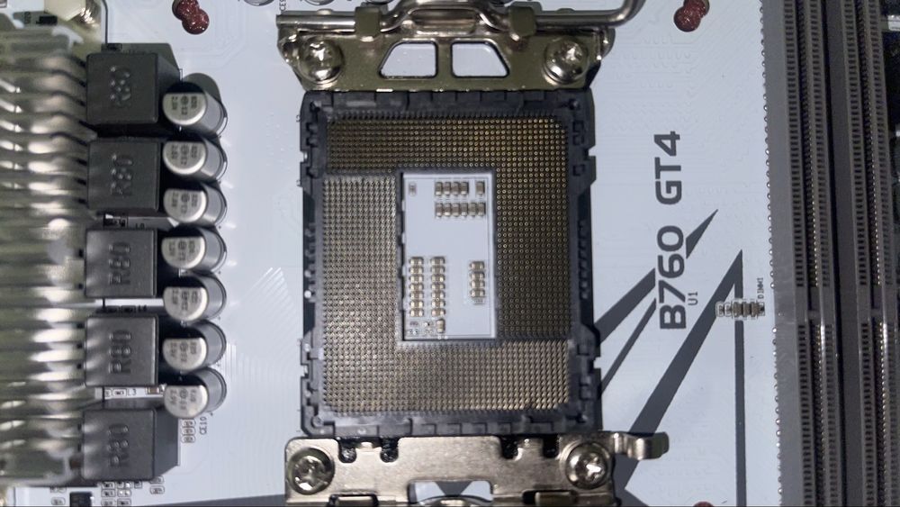 Материнська плата Machinist B760 GT4 | LGA 1700, DDR4, M.2, mATX, біла