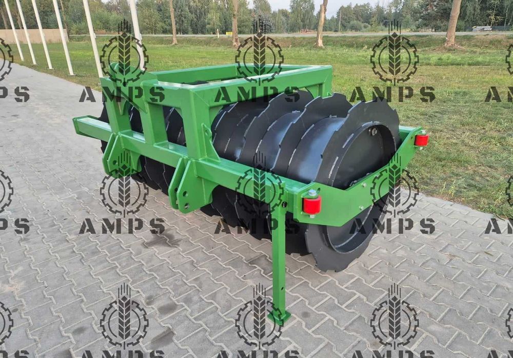 Wał pryzmowy do kukurydzy, traw