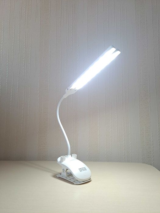 Лед лампа юсб з акумулятором