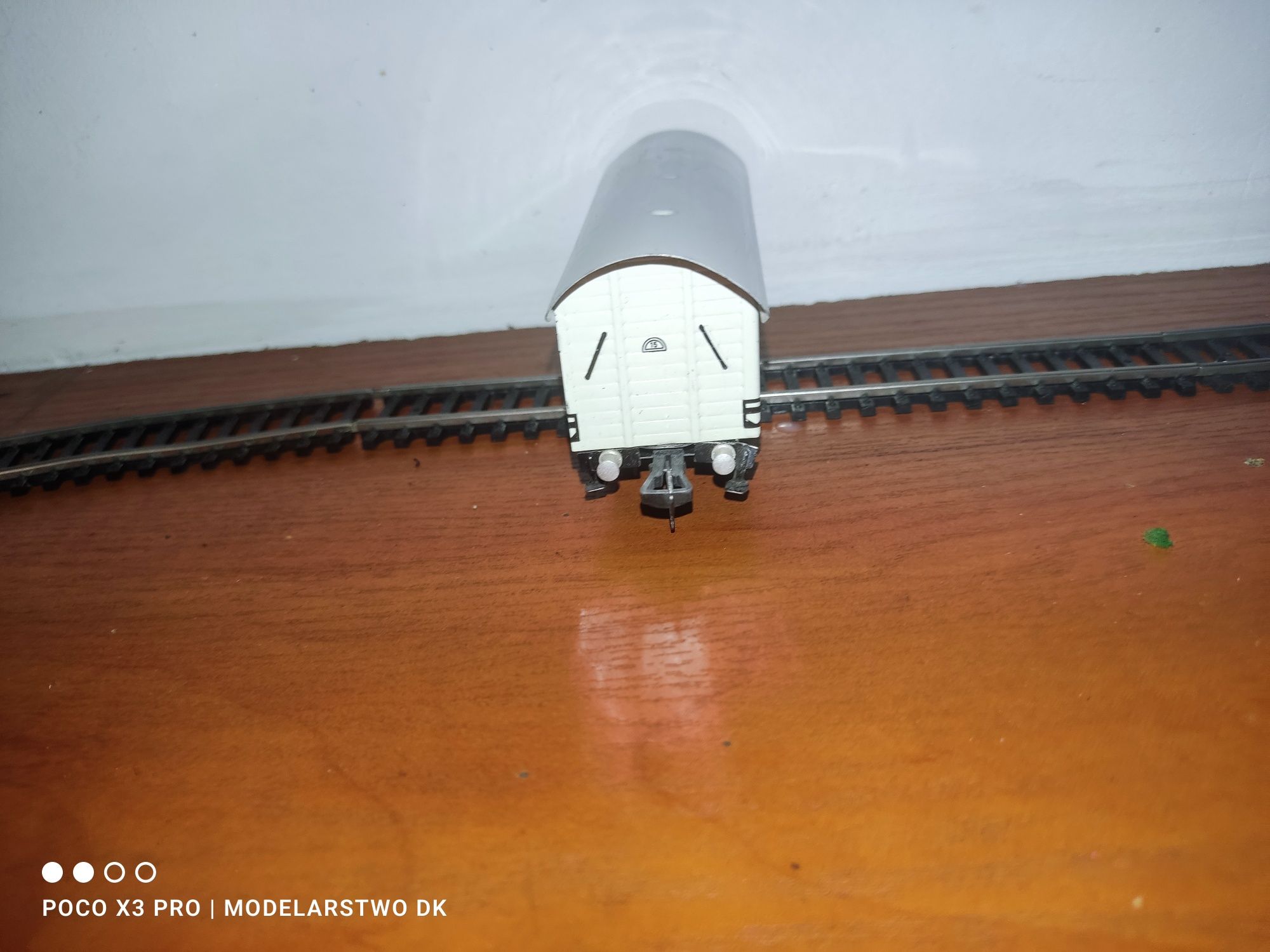 Fleischmann jak Piko wagon towarowy chłodnia H0 1:87 kolejka makieta