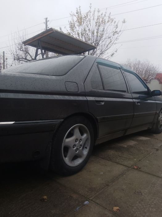 Продам автомобіль Пежо 605