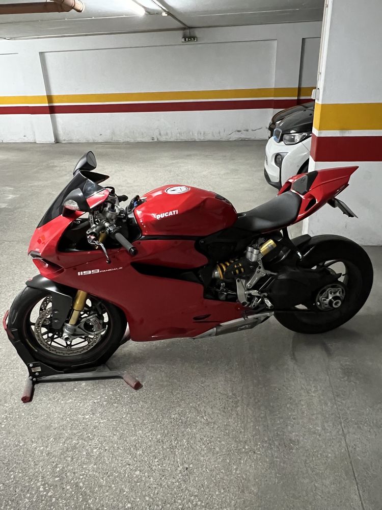 Ducati Panigale 1199s V2