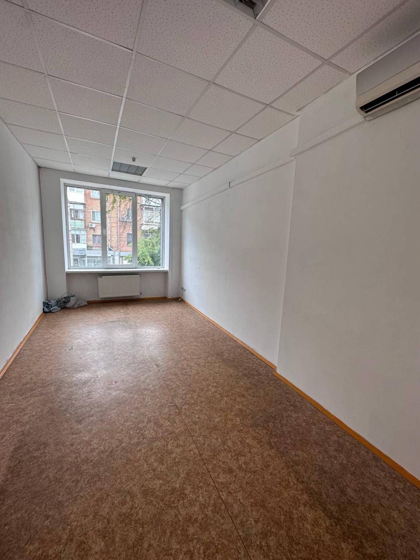 Офіси в центрі, 15.5 м2, оренда