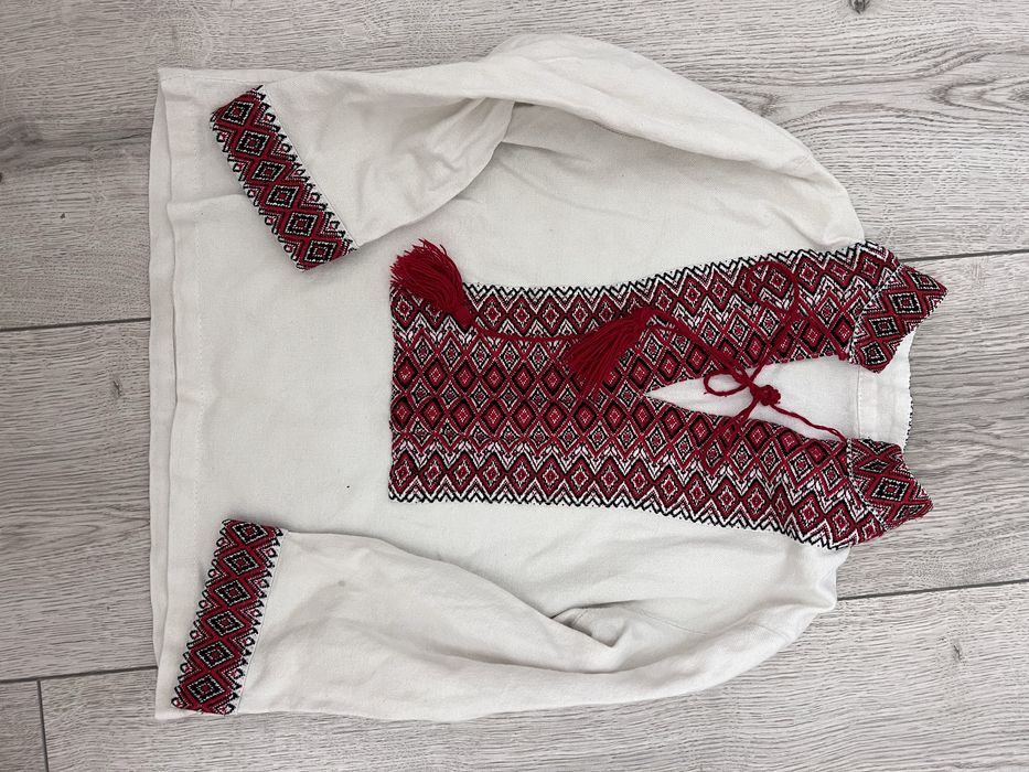 Вишиванка для хлопчика 3-4 роки