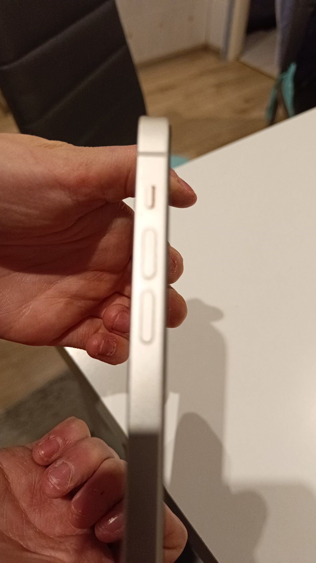 Sprzedam telefon a iPhone 12