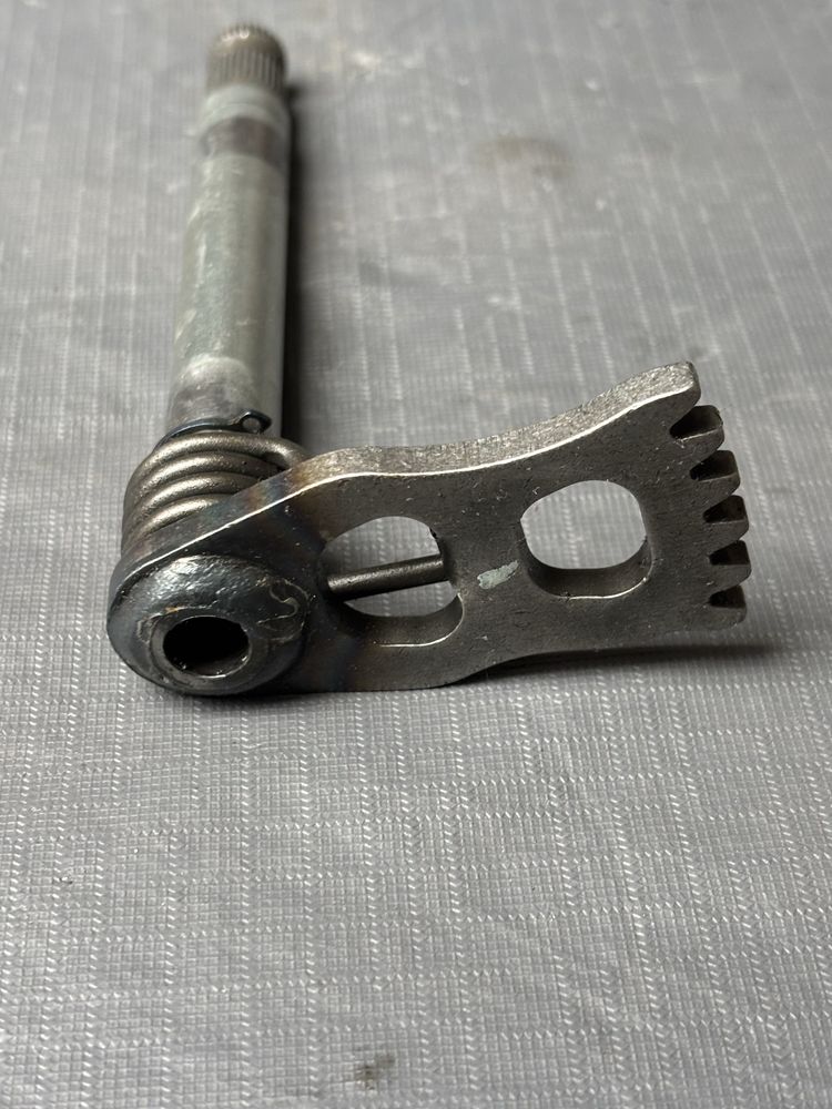 Wałek zmiany biegów Wybierak KAWASAKI KXF250 R 06-08
