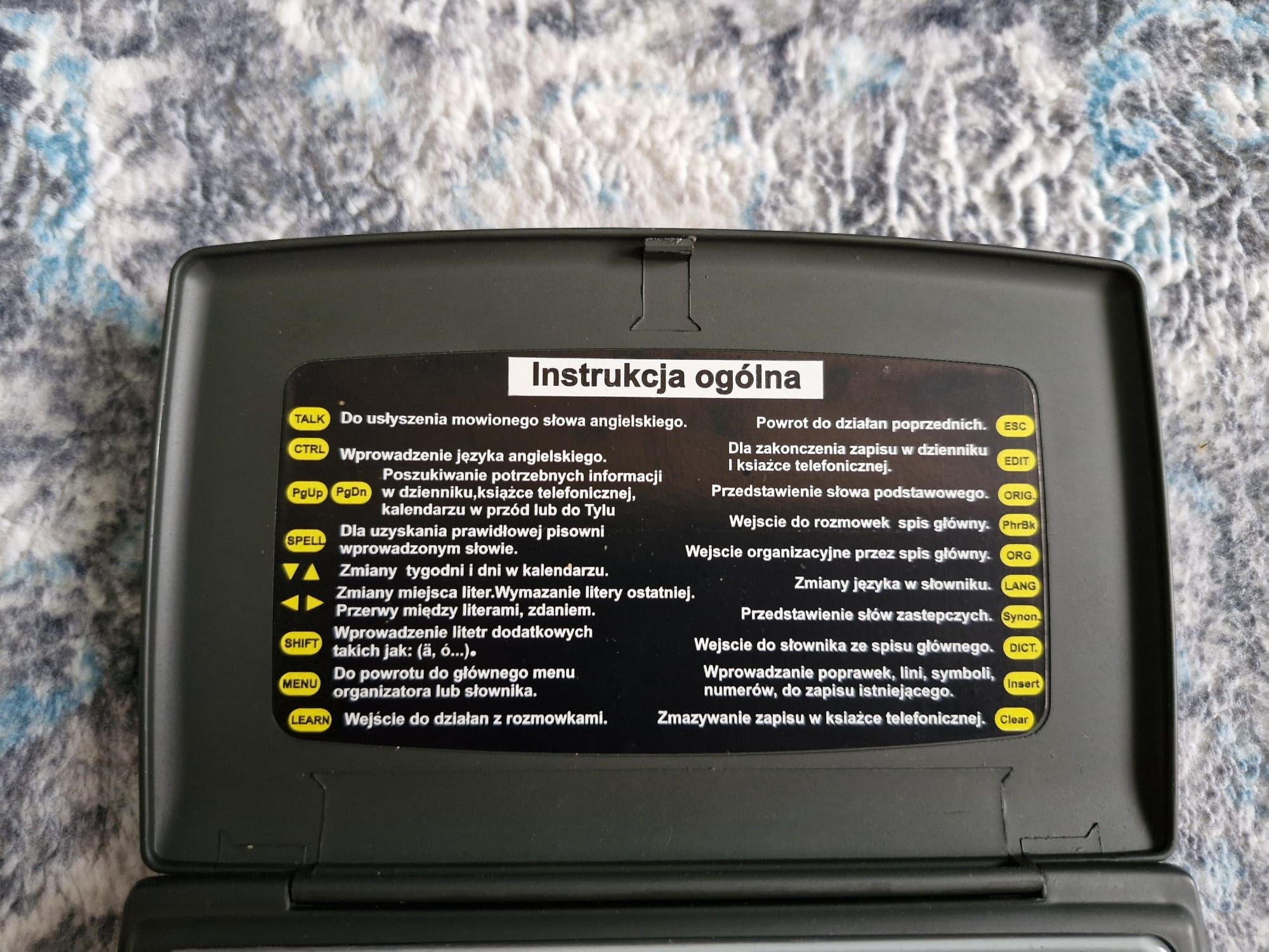 Tłumacz elektroniczny Lingvatron 7000 deluxe