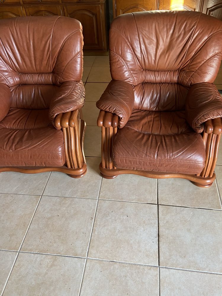 3 sofas antigos em otimo estado