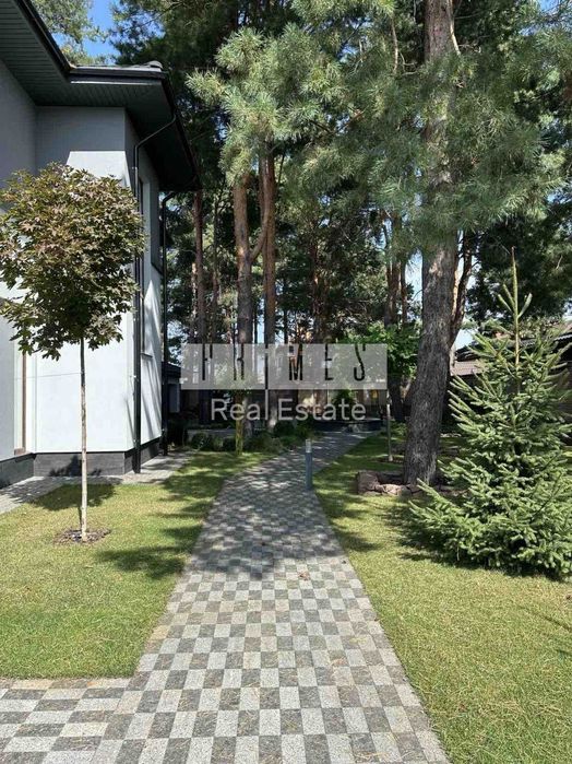 Продажа дома у реки Плюты