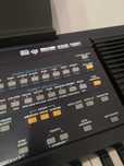 Teclado Roland EM50