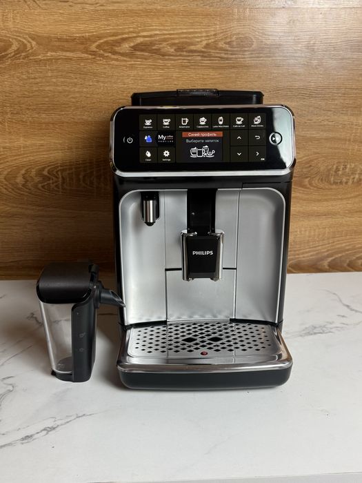 Кавоварка Кавомашина PHILIPS LatteGo Series 4300
