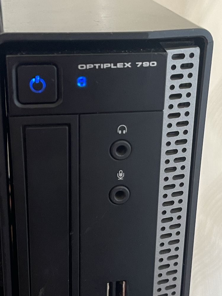 POS-термінал Dell Optiplex 790 з емкісним монітором Ēlo 1619