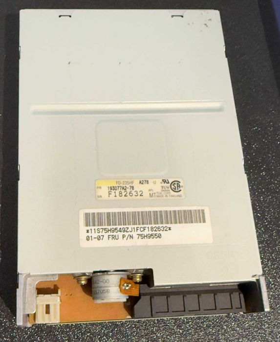 Stacja dyskietek IBM 75H9550