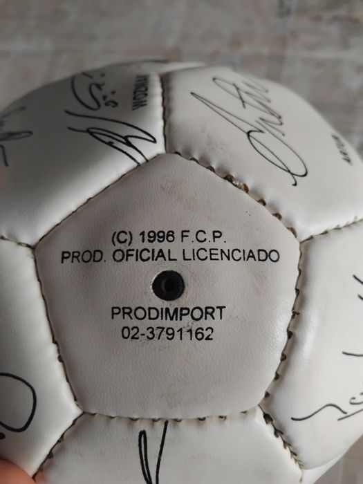 Bola FC Porto autografada FCPorto (época 1995/96)