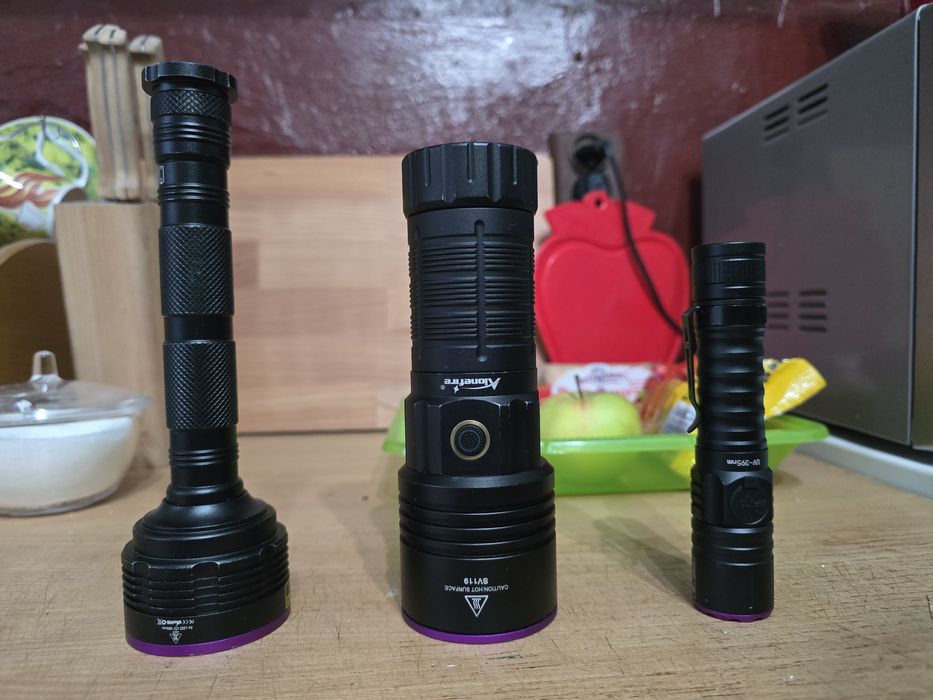Zestaw latarek UV - latarka UV