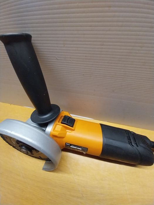 Rebarbadora AEG de acabamentos 115mm 800W