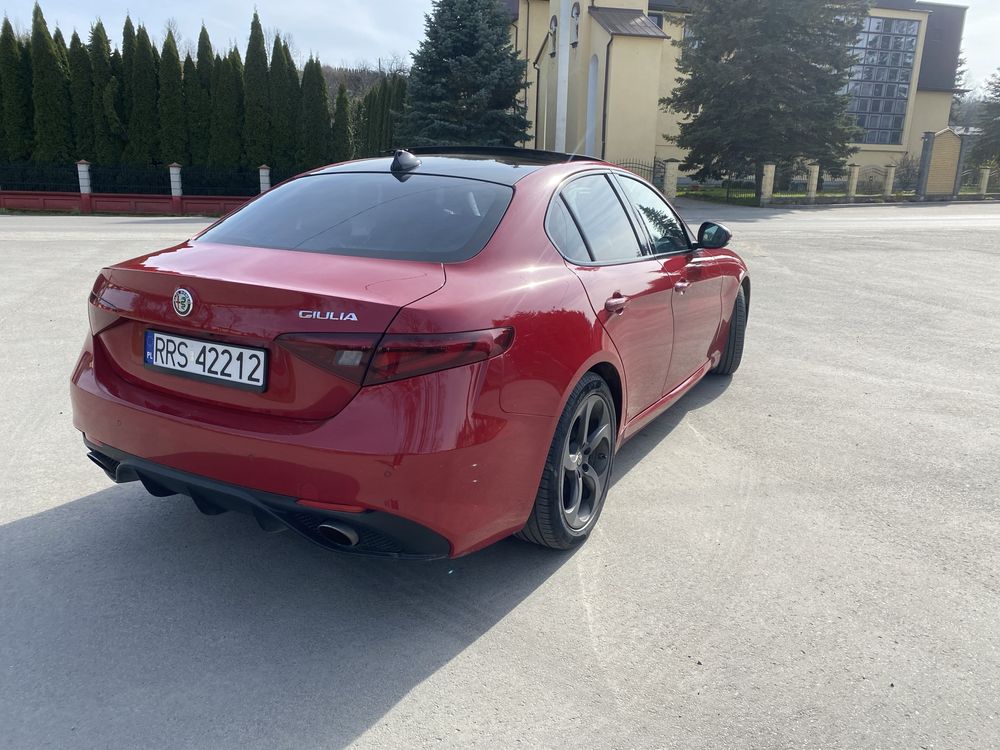 Alfa romeo giulia 2.0t 280km