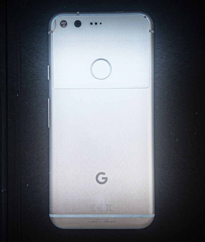 PIXEL 1 ANDROID 15 новый аккумулятор и оригинальный дисплей 4/32