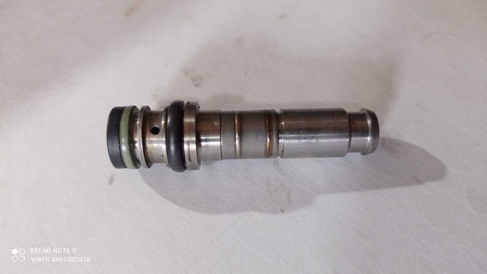Клапан регулятор давления топлива VW 1.6 FSI BAD 036906336