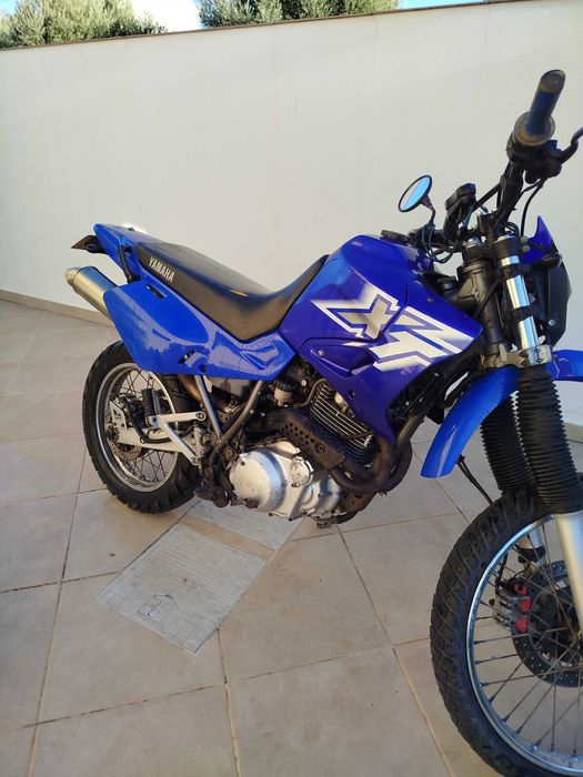 Moto Yamaha XT600E