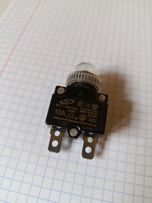 Wyłącznik - bezpiecznik termiczny 10A. Nowy.