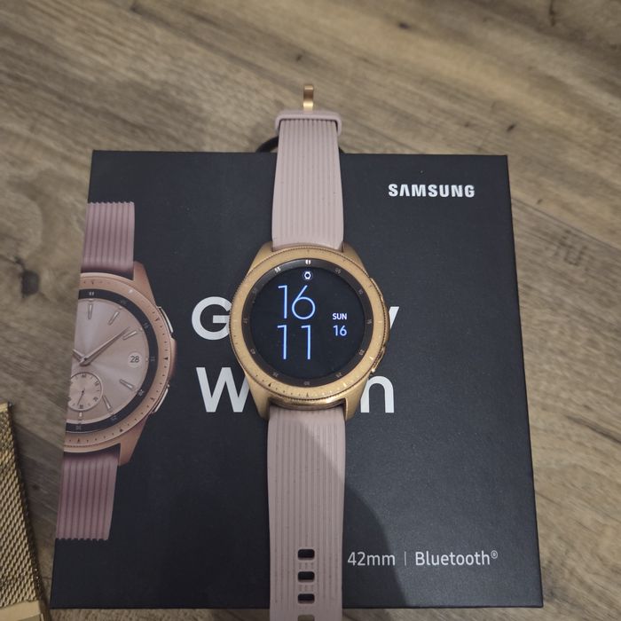 Samsung Galaxy watch Rose Gold