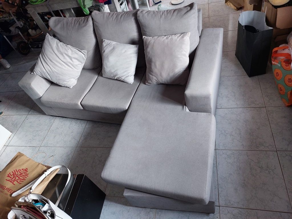 Sofá chaise longue reversível