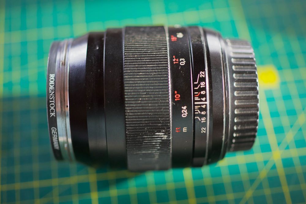 ZEISS Distagon T* 2/28 ZE