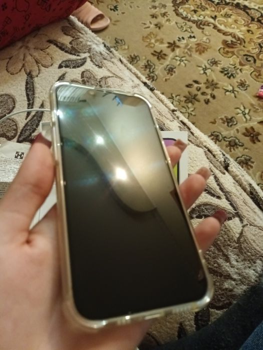 iPhone 14 128 GB Starlight