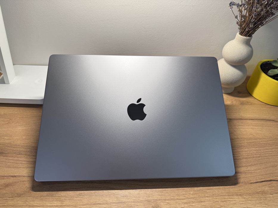 MacBook Pro 16 2021 32GB 1TB SSD Space Gray 85%