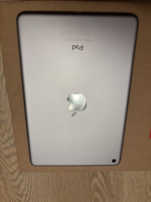 iPad Mini 4 wi-fi 128GB. Grawancja 12/2025 stan idealny!