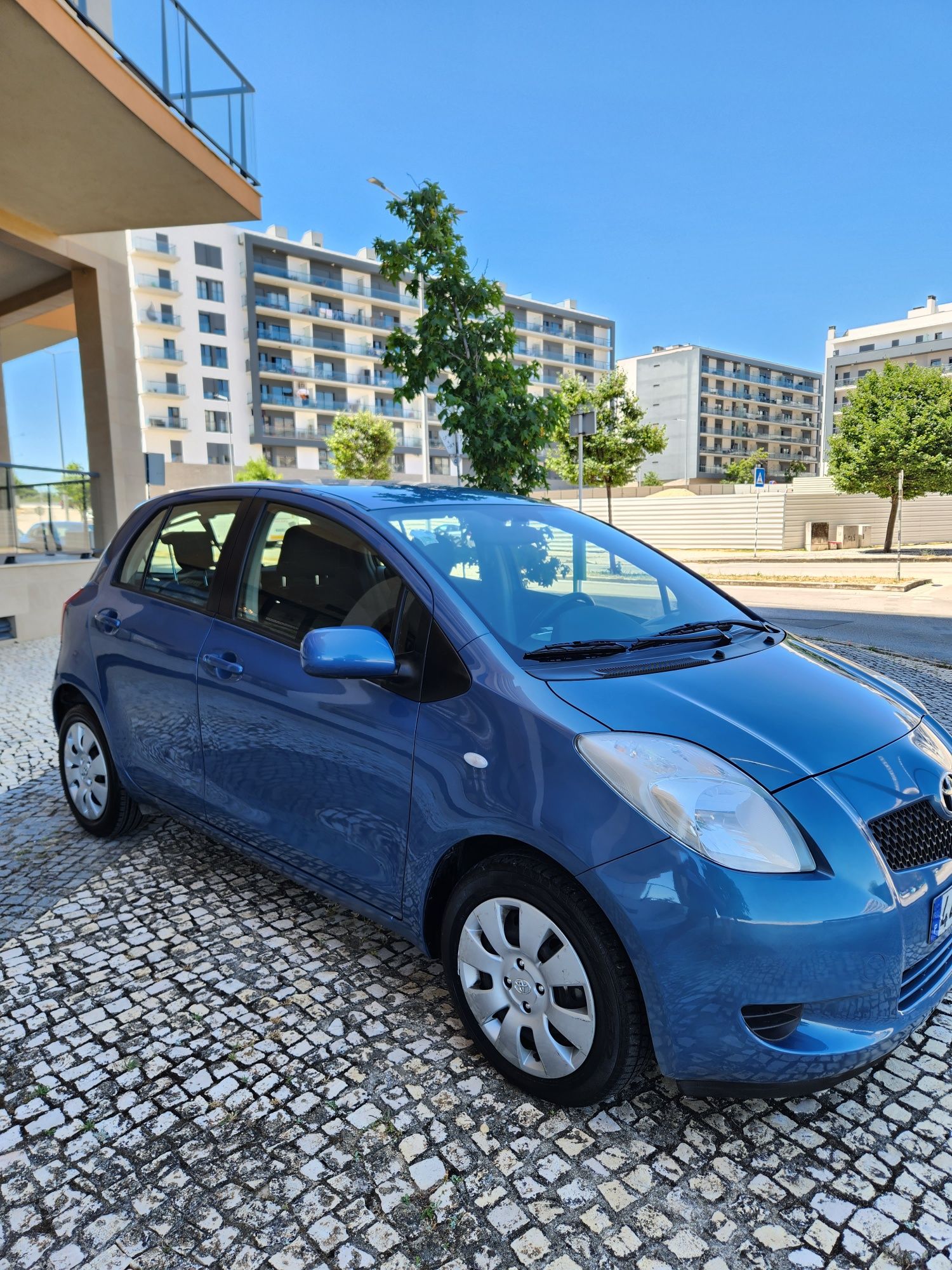 Toyota Yaris só 96000km 1 dono motor 1.0 vvti impecável aceito retoma