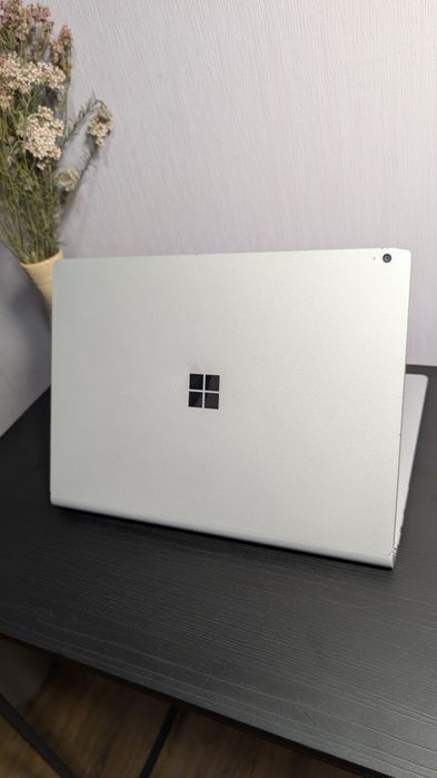 Microsoft surface book 3 13.5" i7-1065g7 16 ram 256 ssd iris plus 940