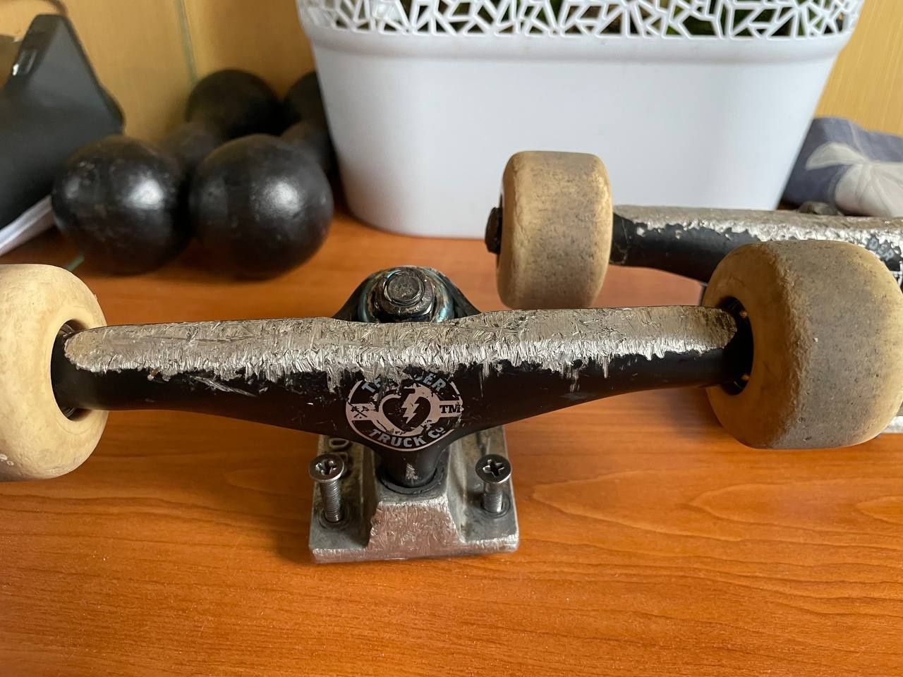 Продам низа до скейта траки thunder 149 колеса  spitfire 54a  abec7