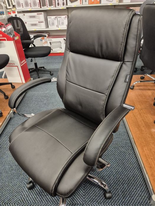 Cadeira Escritório em Pele (como nova / Poupe 90€))