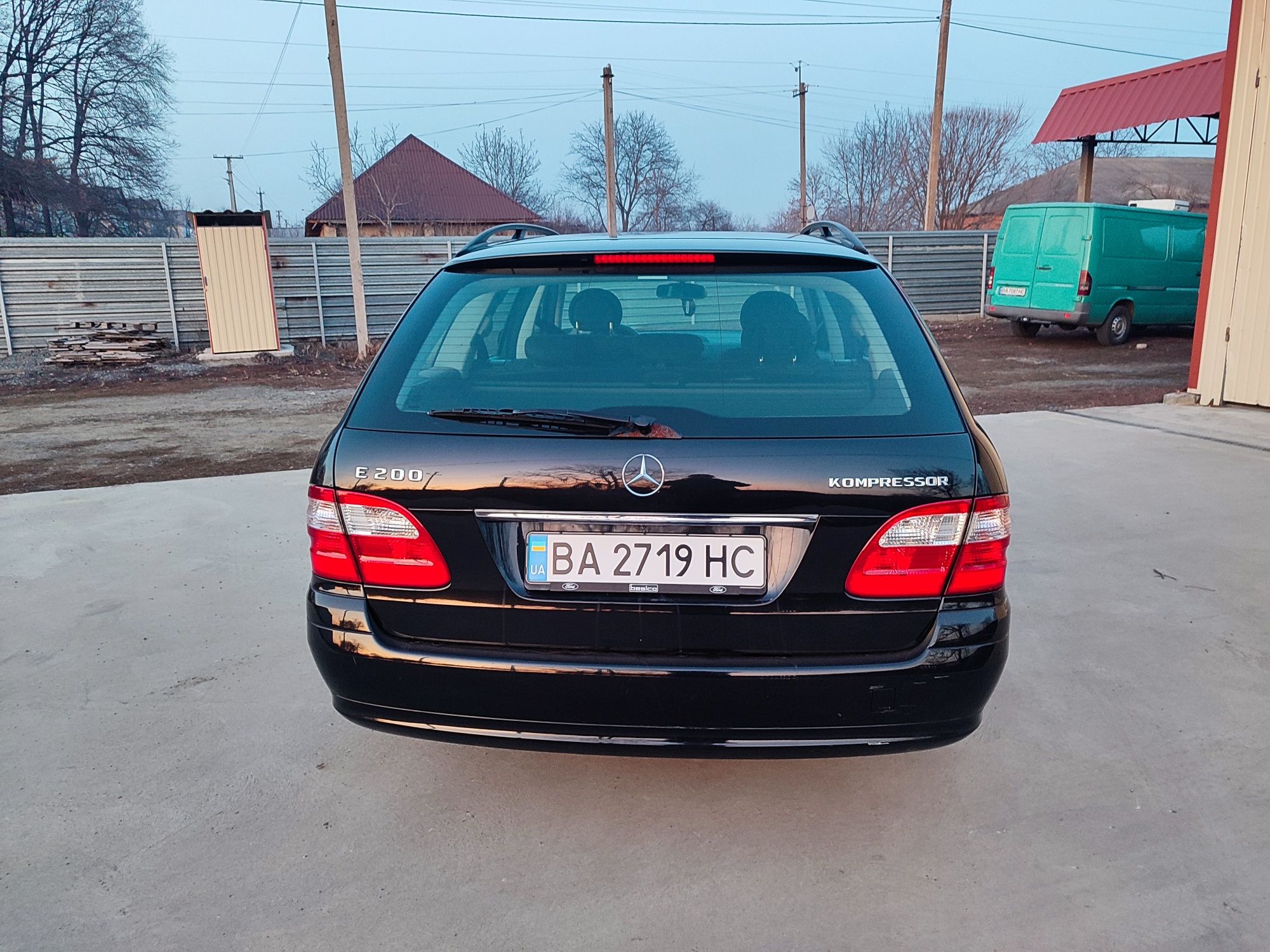 Mercedes-Benz E200 w211  1.8 kompresor