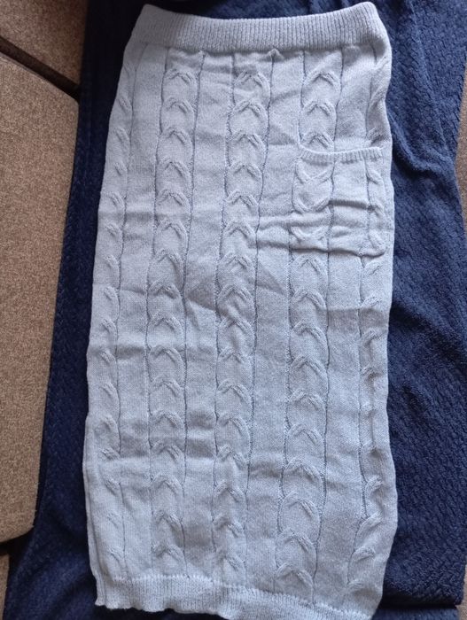 Nowy komplet dzianinowy