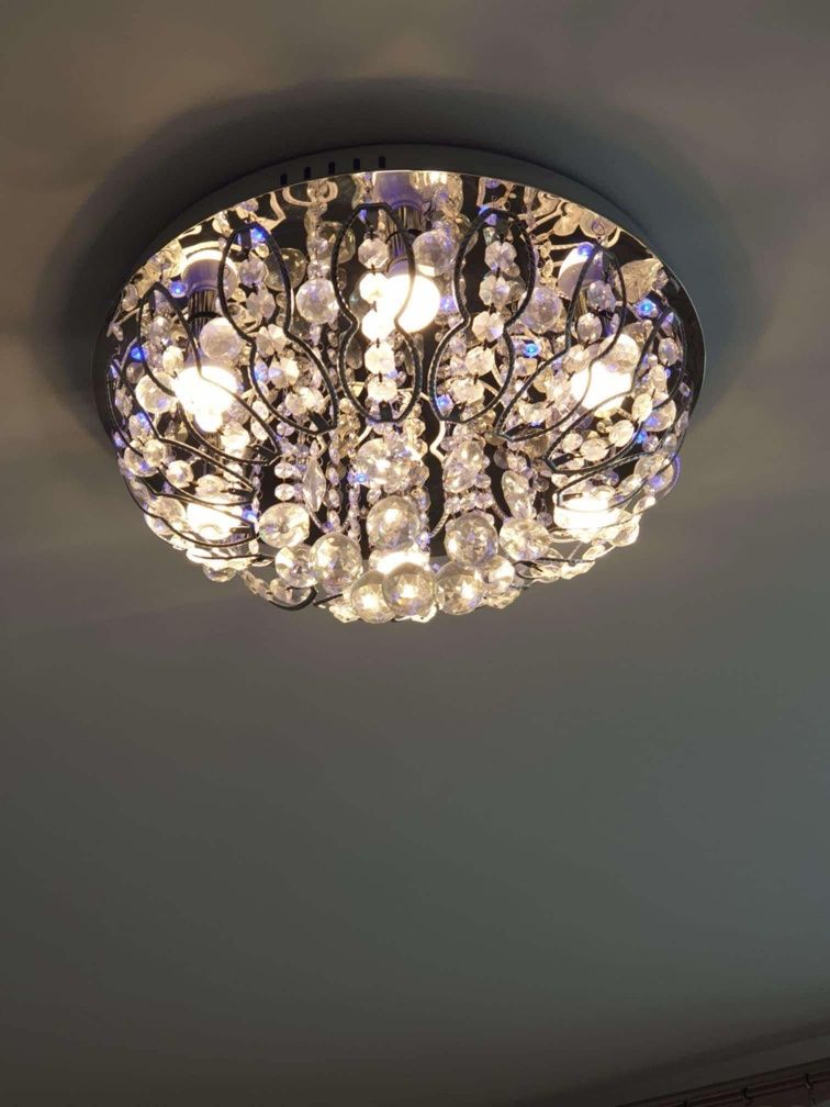 Żyrandol oświetlenie LED