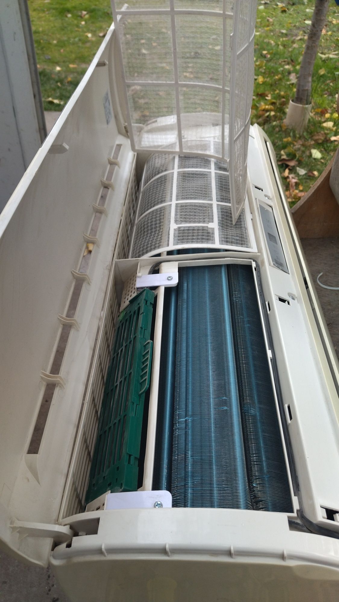 Кондиціонер Midea 12
Розрахований на площу приміщенн