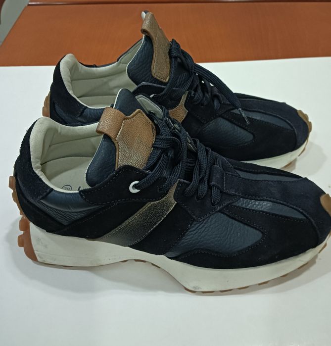 Vendo calçado, tênis, botas e sandálias